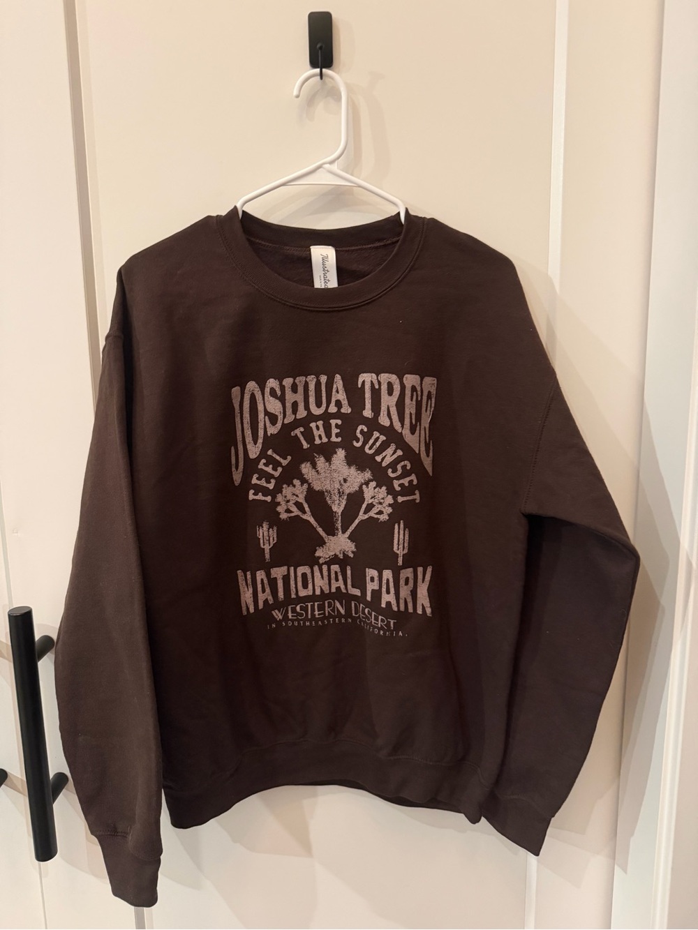 🤎 Sz Small Joshua Tree National Park Brown Graphic Sweatshirt